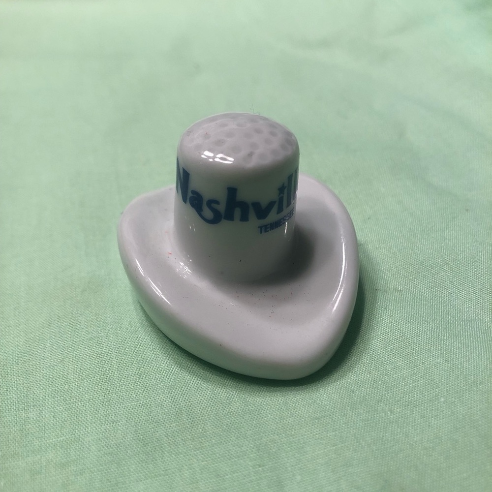 Nashville Tennessee Cowboy Hat Thimble Trinket